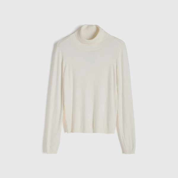 Viscose rich turtleneck